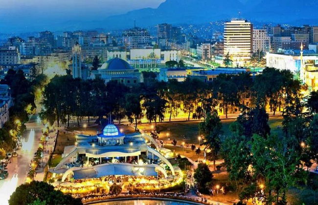 Paseo nocturno por Tirana - Foto 4